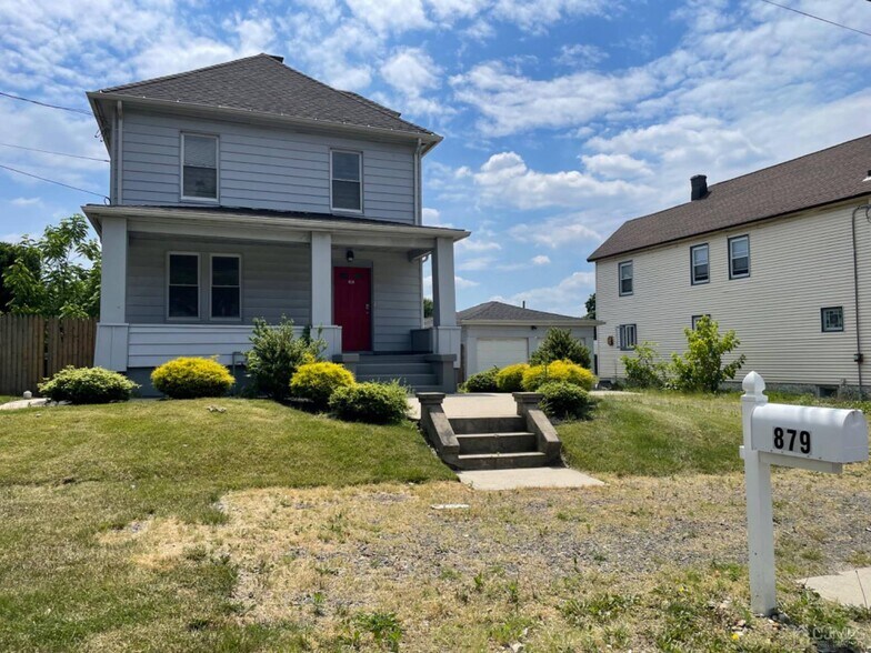 879 Upper Main St, South Amboy, NJ à vendre - Photo de l’immeuble – Image 2 sur 14