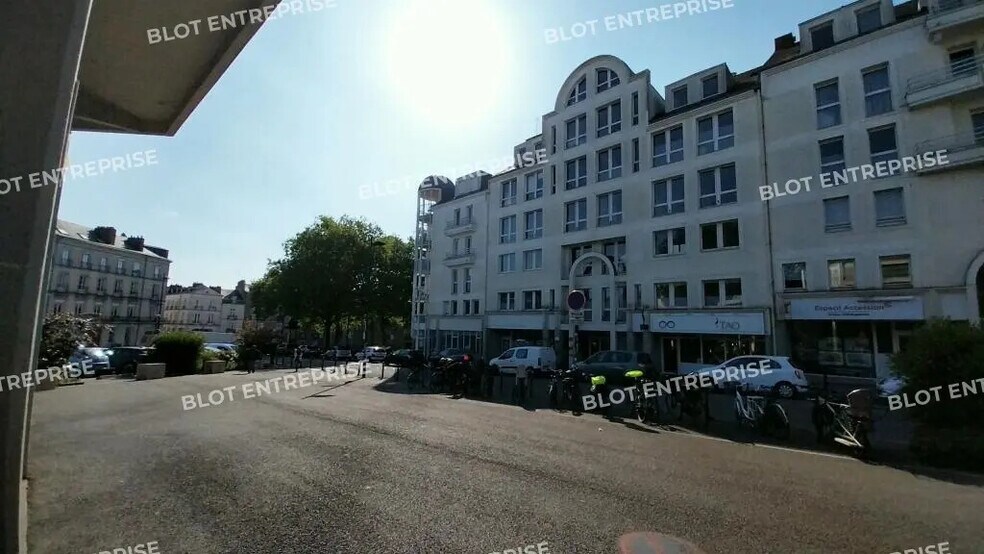 Bureau dans Nantes à louer - Photo de l’immeuble – Image 1 sur 9