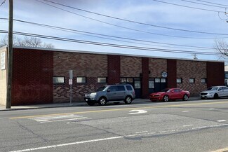 Plus de détails pour 651-655 W Hoffman Ave, Lindenhurst, NY - Industriel/Logistique à louer