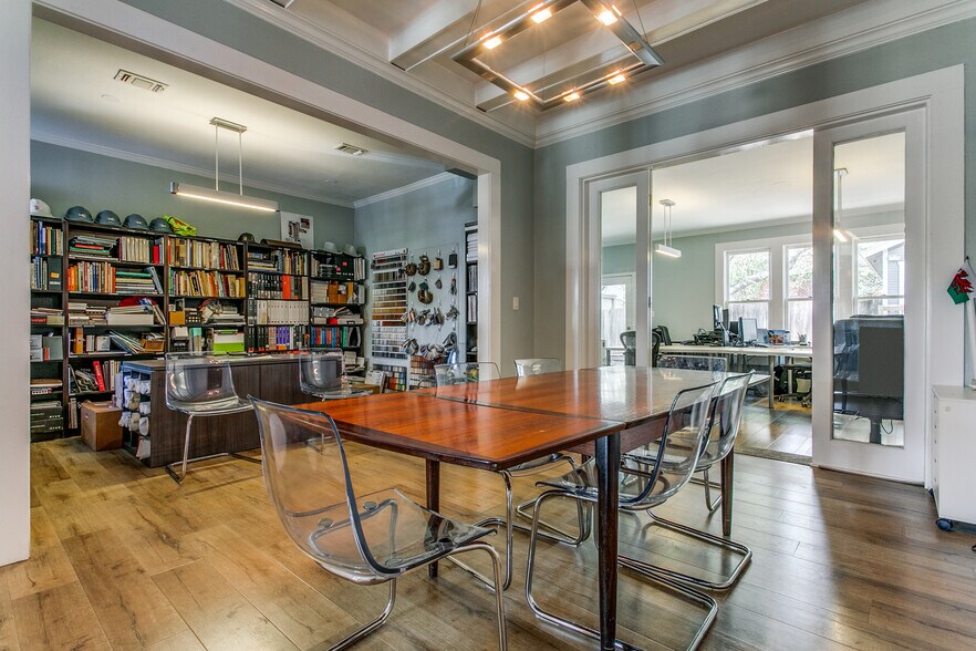 105 Montclair Ave, San Antonio, TX à vendre - Photo intérieure – Image 3 sur 13