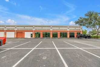 1780 102nd Ave N, Saint Petersburg, FL à louer Photo intérieure– Image 2 sur 35