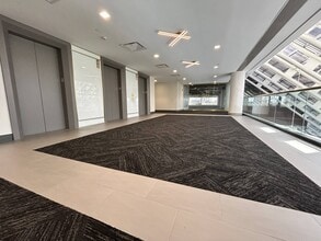 111 Pfingsten Rd, Deerfield, IL à louer Photo intérieure– Image 2 sur 3