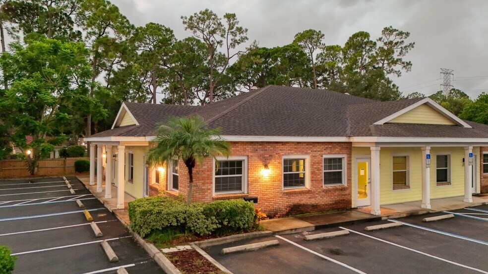 2655 State Road 580, Clearwater, FL à louer - Photo de l’immeuble – Image 1 sur 9