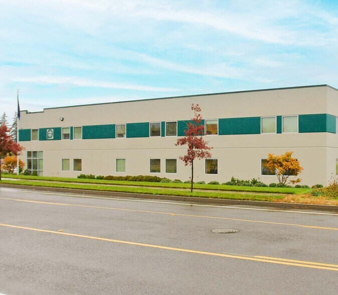 310 S Sequoia Pky, Canby, OR à vendre - Photo de l’immeuble – Image 2 sur 4