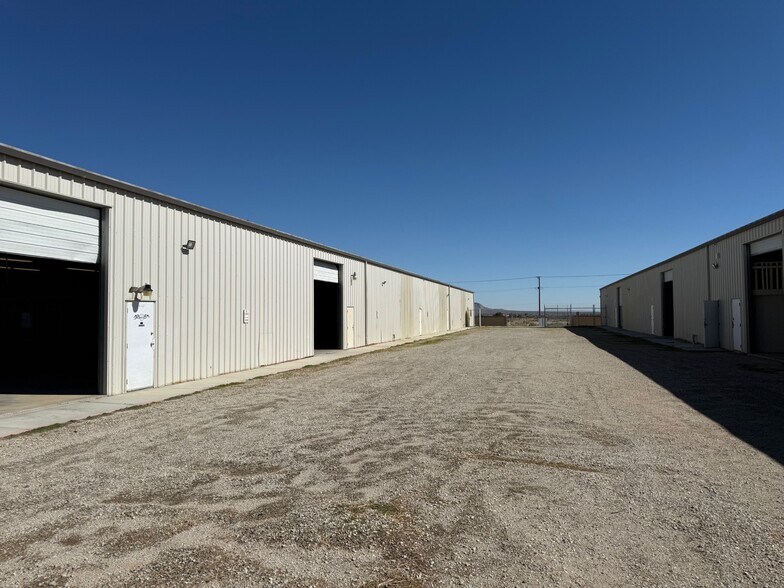19331-19441 Neuralia Rd, California City, CA à vendre - Photo de l’immeuble – Image 3 sur 14