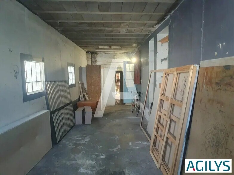 Local d’activités dans Ivry-sur-Seine à louer - Photo de l’immeuble – Image 2 sur 6