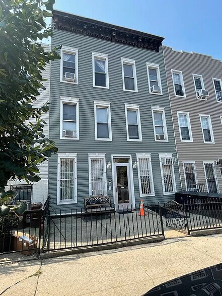 144 23rd St, Brooklyn, NY à vendre - Photo de l’immeuble – Image 2 sur 13