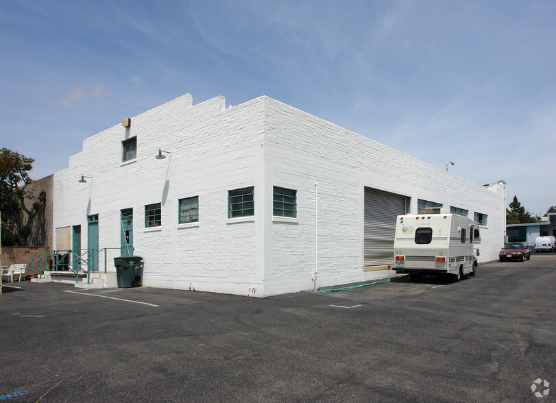 253-255 S Laurel St, Ventura, CA à louer - Photo de l’immeuble – Image 3 sur 5