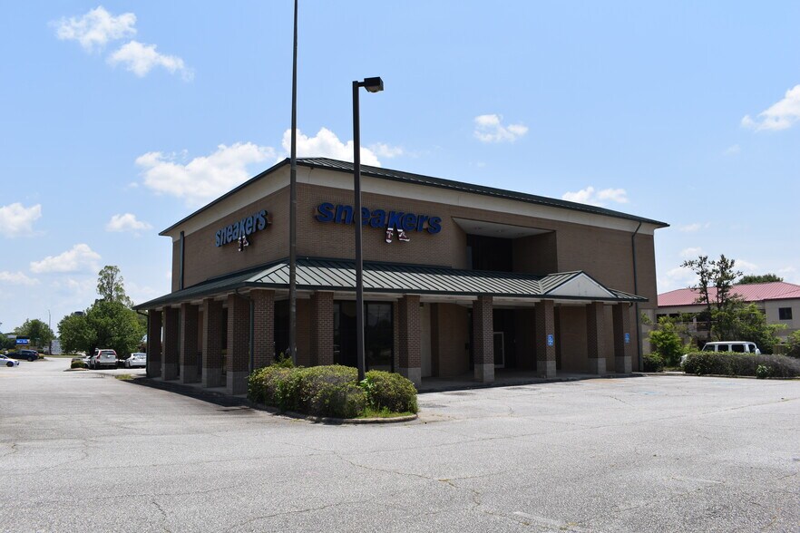5710 Veterans Pky, Columbus, GA à vendre - Photo de l’immeuble – Image 1 sur 10