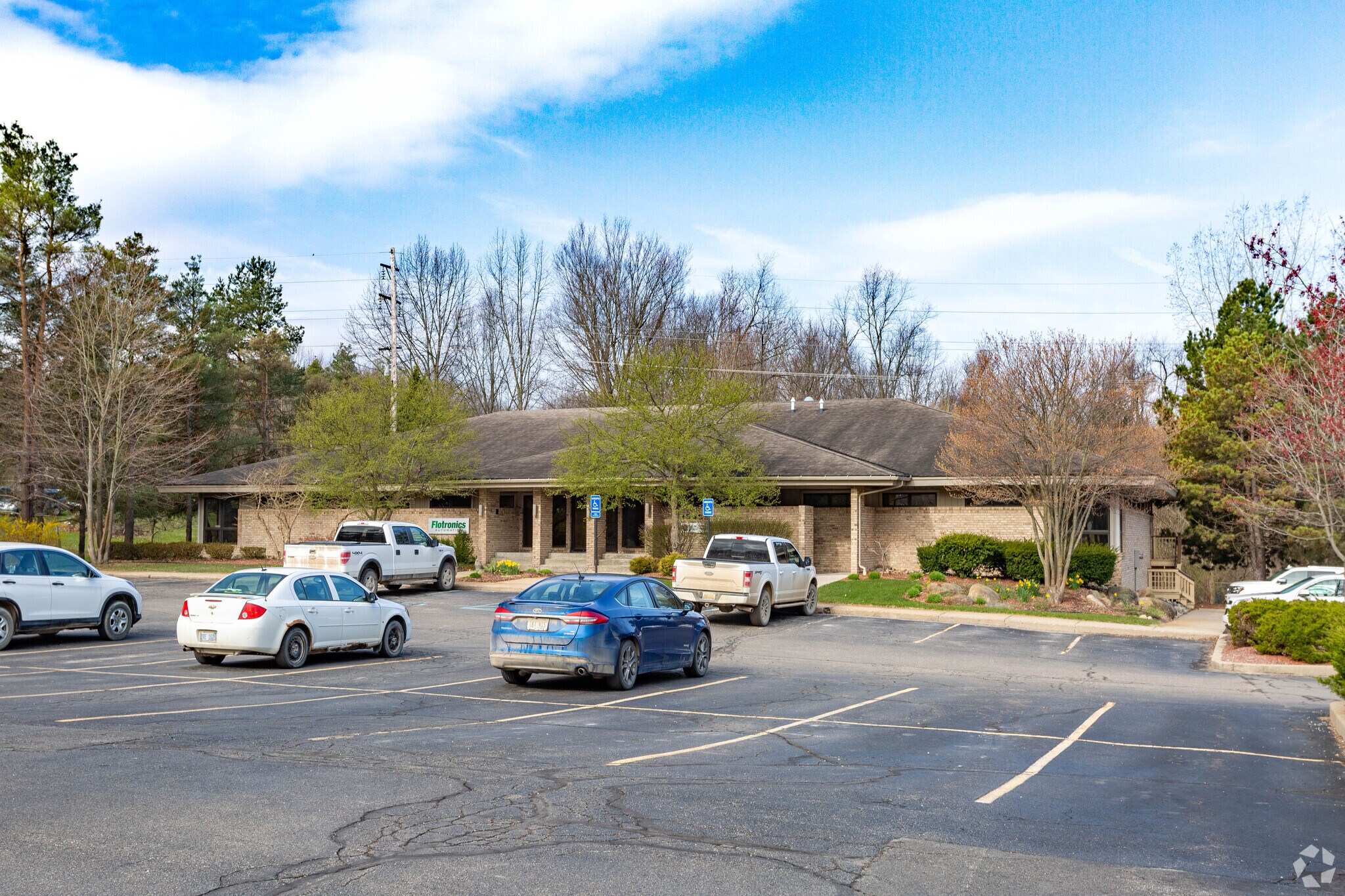 10435 Ortonville Rd, Clarkston, MI à vendre Photo principale– Image 1 sur 7