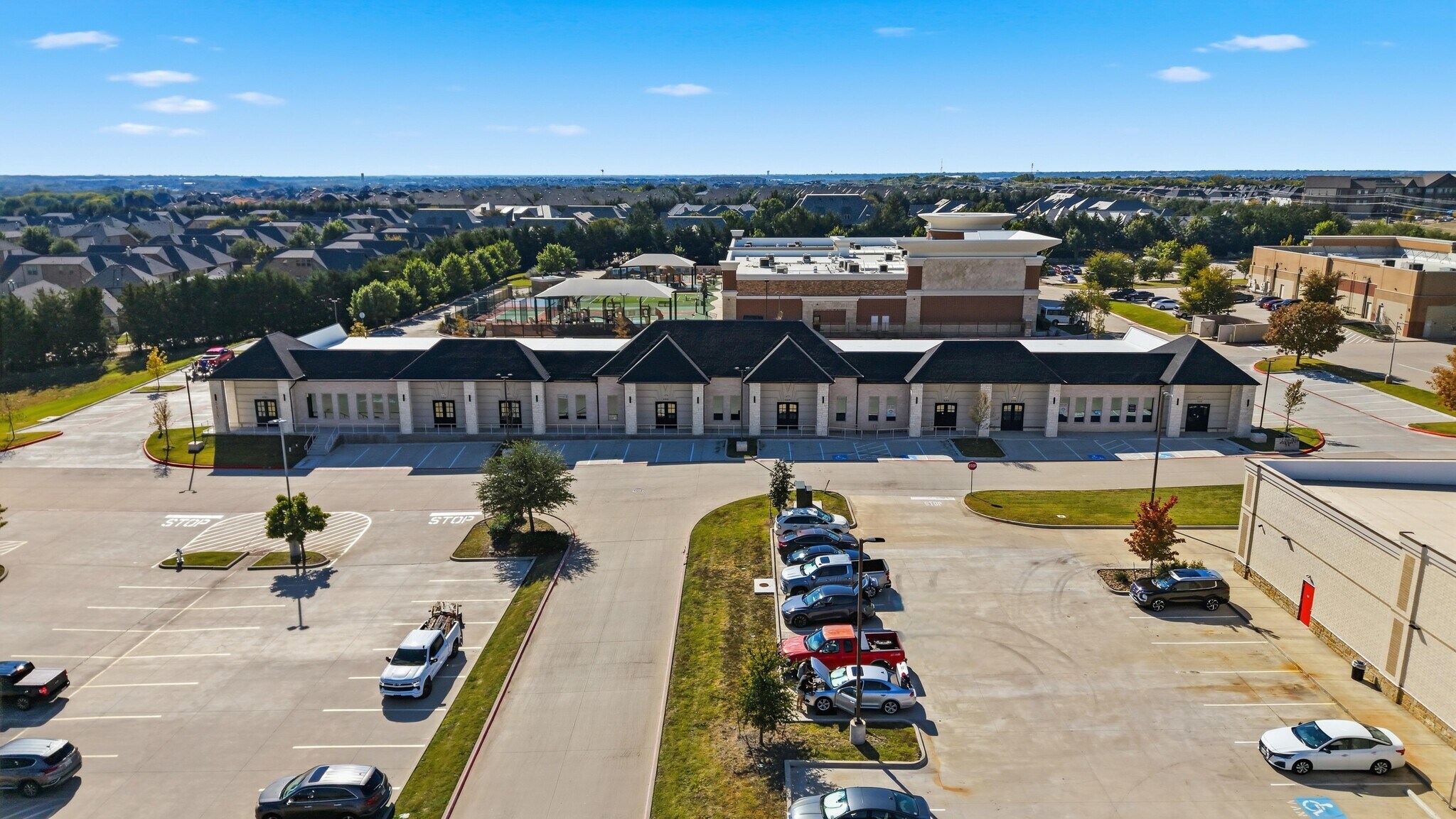 5121 S Custer Rd, McKinney, TX à louer Photo de l’immeuble– Image 1 sur 16