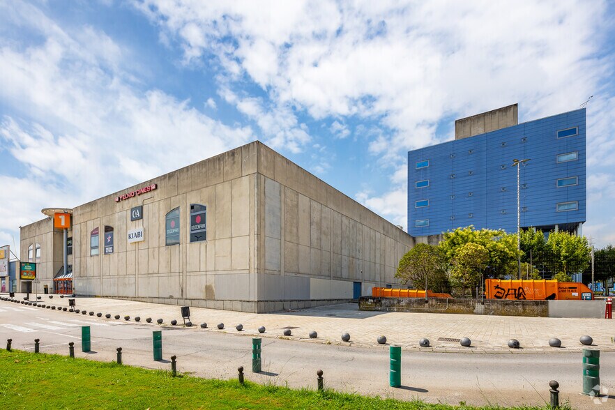 Carrer Vinya, Barberà del Vallès, Barcelona à vendre - Photo de l’immeuble – Image 3 sur 7