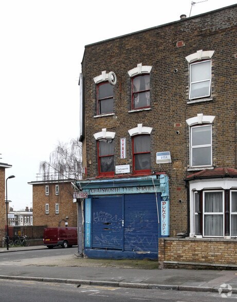 114 Chatsworth Rd, Londres à vendre - Photo de l’immeuble – Image 3 sur 3