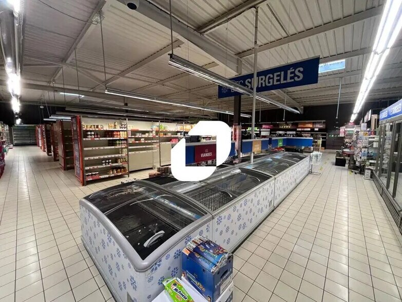 Local commercial dans Libercourt à vendre - Photo de l’immeuble – Image 3 sur 22