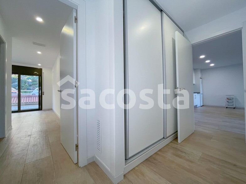 Immeuble residentiel dans Lloret de Mar, Gerona à vendre - Photo intérieure – Image 2 sur 3