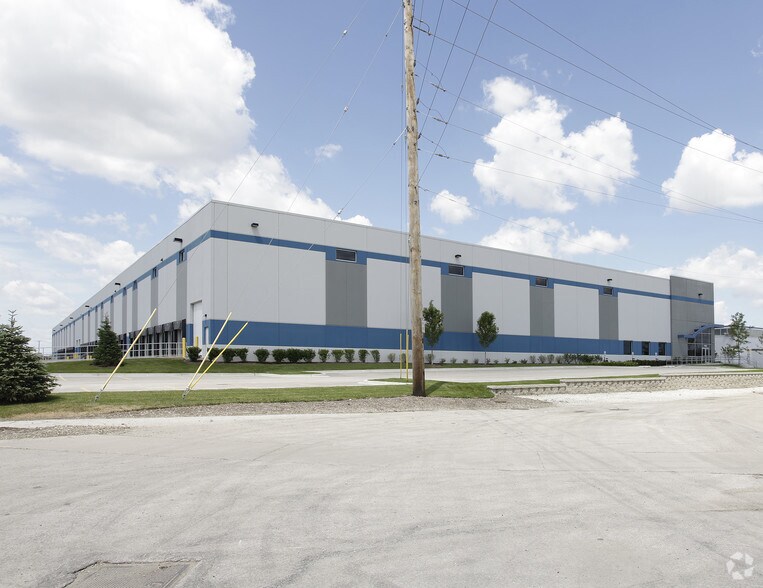 10700 W Waveland Ave, Franklin Park, IL à louer - Photo de l’immeuble – Image 2 sur 6