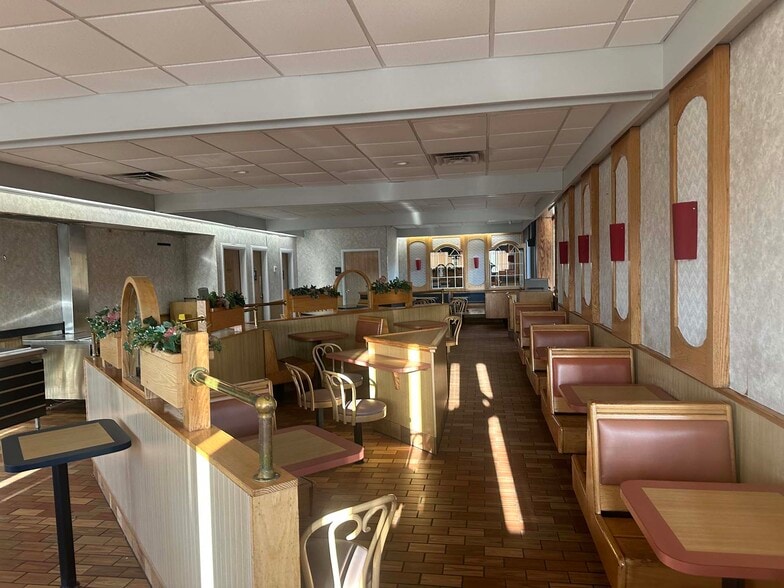 615 Scranton Carbondale Hwy, Archbald, PA à vendre - Photo intérieure – Image 3 sur 7