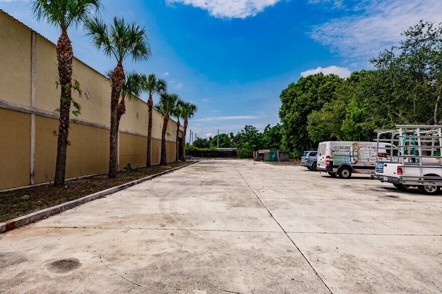 1000 Lake Ida Rd, Delray Beach, FL à louer - Photo de l’immeuble – Image 2 sur 13