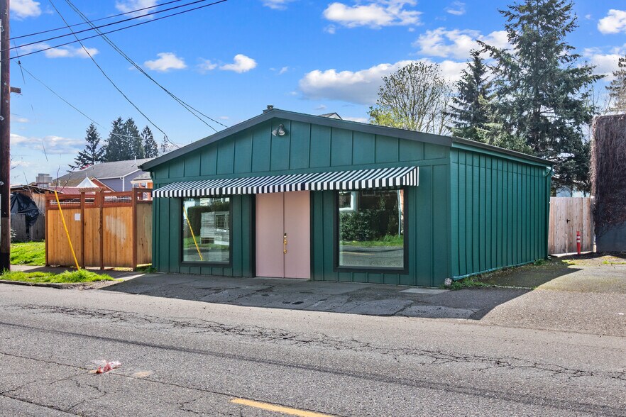7342 N Lombard St, Portland, OR à vendre - Photo de l’immeuble – Image 3 sur 39