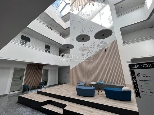 Plus de détails pour Bureau à louer