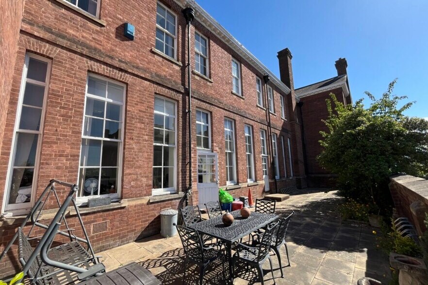 Dean Clarke Gardens, Exeter à louer - Photo de l’immeuble – Image 3 sur 3