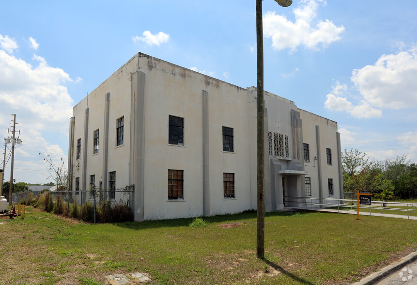 43 W Park Ave, Lake Wales, FL à vendre - Photo de l’immeuble – Image 2 sur 3