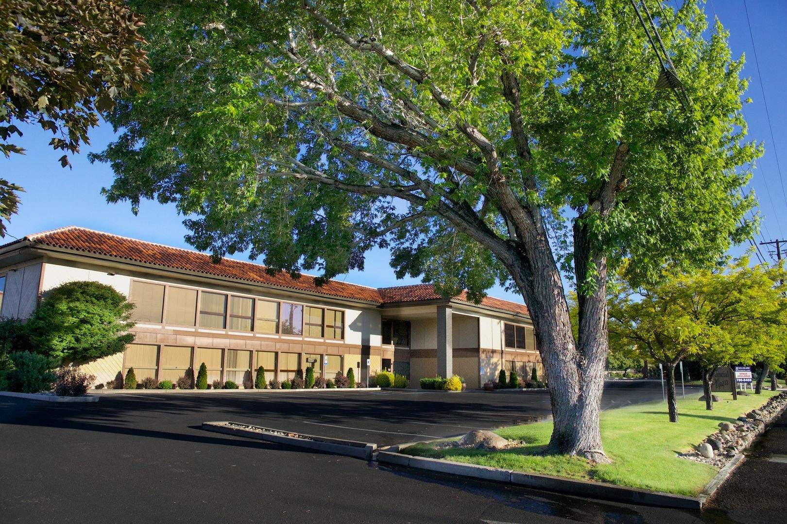 1135 Terminal Way, Reno, NV à louer Photo principale– Image 1 sur 7