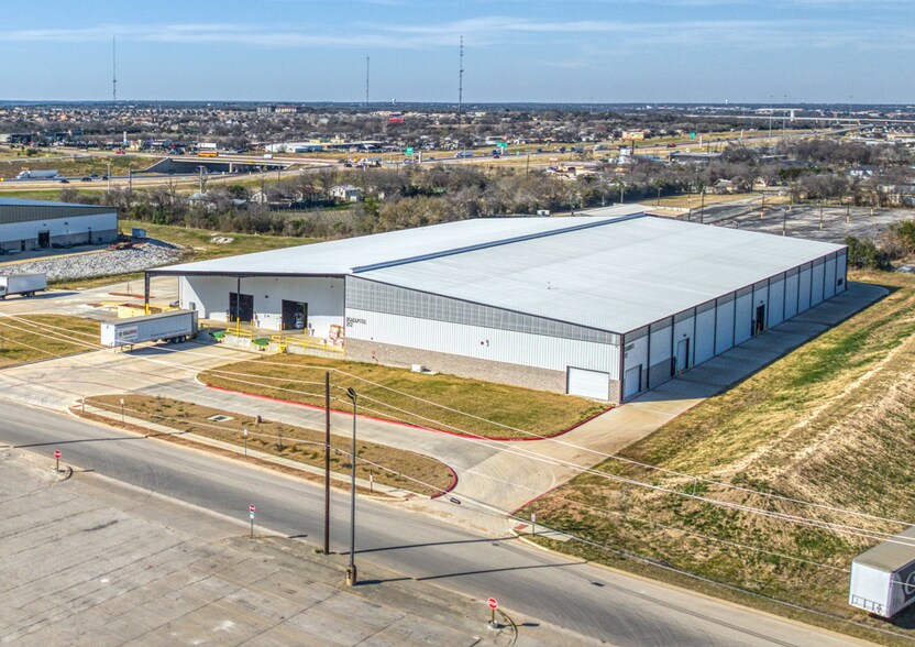 212 E Grove Rd, Belton, TX à vendre - Photo de l’immeuble – Image 2 sur 4