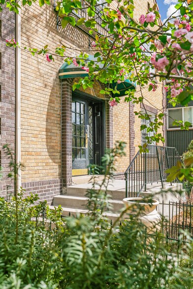 1328 Corona St, Denver, CO à vendre - Photo de l’immeuble – Image 3 sur 16