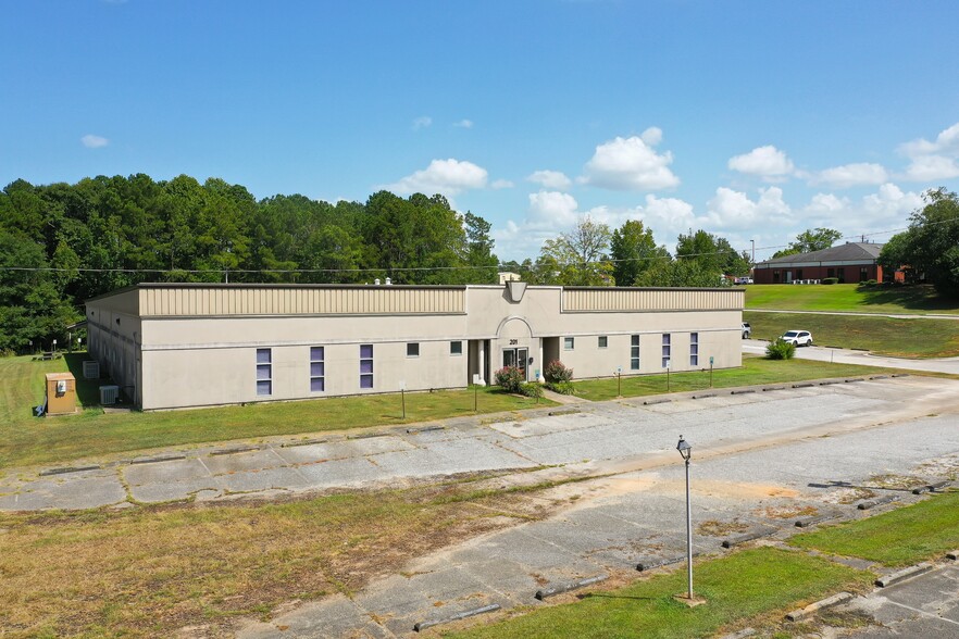2015 Gateway Dr, Opelika, AL à vendre - Photo de l’immeuble – Image 2 sur 10