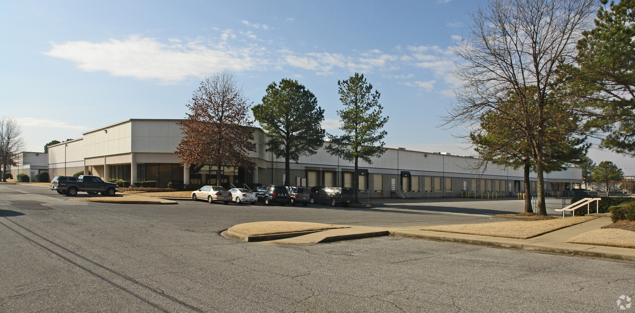 3696 Knight Rd, Memphis, TN à louer Photo principale– Image 1 sur 6