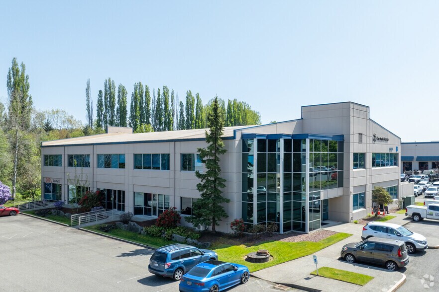 16928 Woodinville Redmond Rd NE, Woodinville, WA à louer - Photo de l’immeuble – Image 1 sur 11