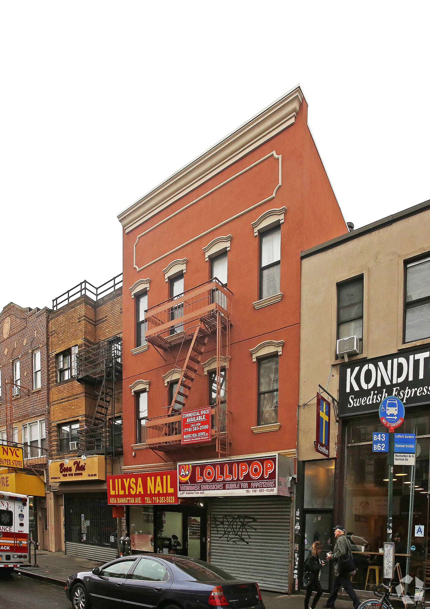 685 Manhattan Ave, Brooklyn, NY à louer Photo principale– Image 1 sur 29