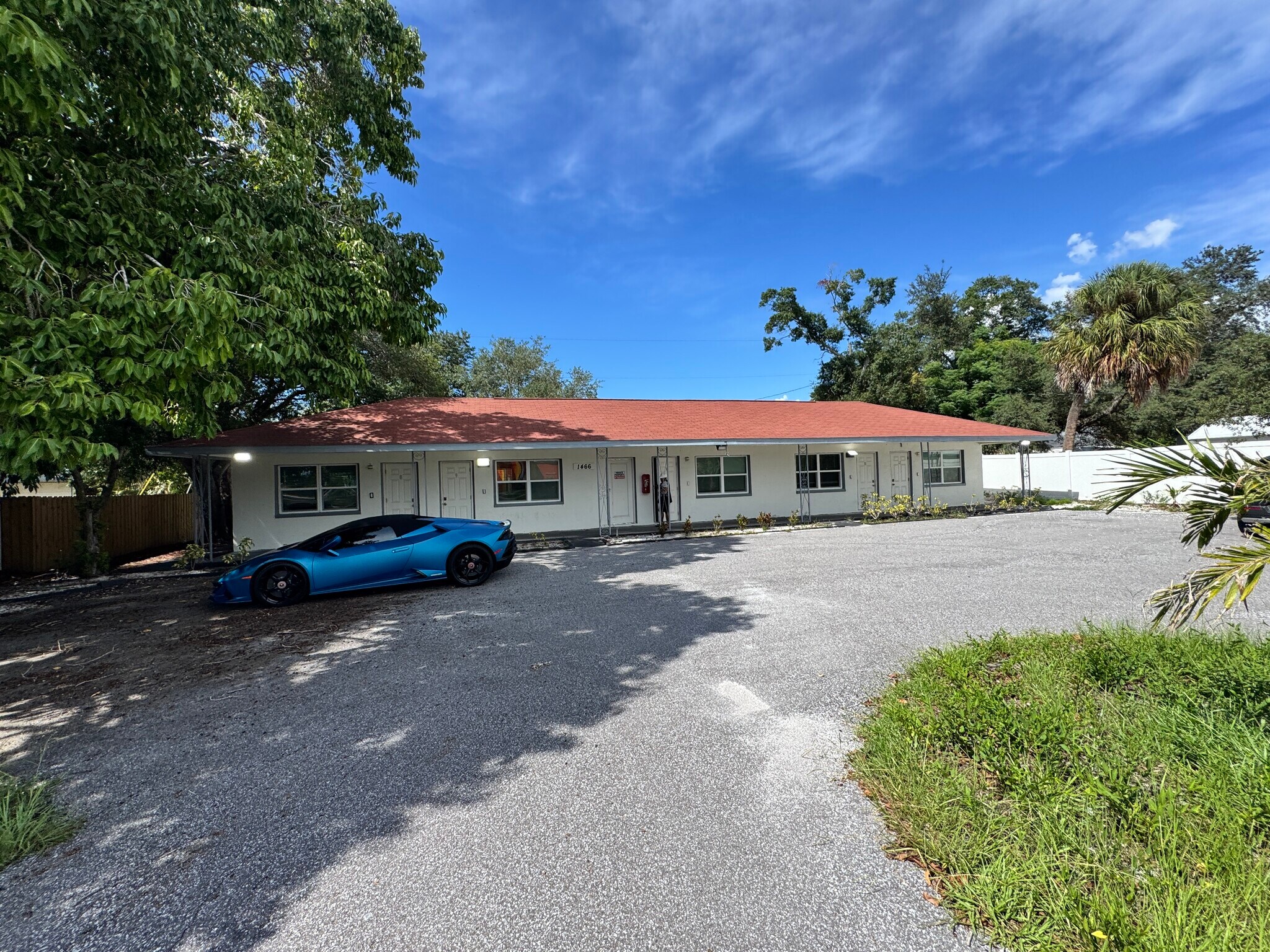 1466 De Leon St, Clearwater, FL à vendre Photo de l’immeuble– Image 1 sur 6