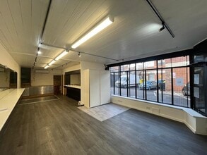 16 Biggin St, Loughborough à louer Photo intérieure– Image 2 sur 3