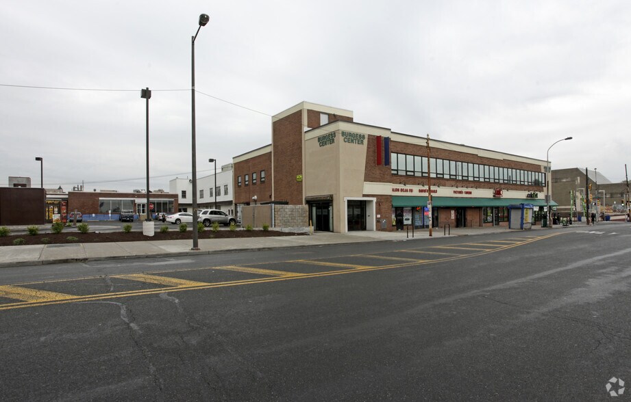 200-220 W Chelten Ave, Philadelphia, PA à louer - Photo de l’immeuble – Image 3 sur 7