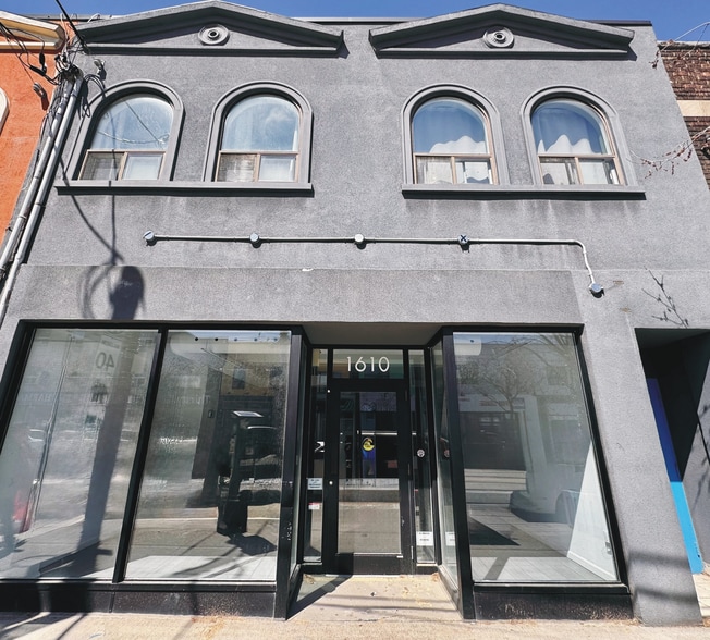 1610 Gerrard St, Toronto, ON à louer - Photo de l’immeuble – Image 1 sur 7