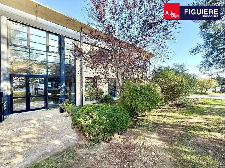 1330 Avenue Jean-René Guillibert Gautier De La Lauzière, Aix-en-Provence à louer - Photo de l’immeuble – Image 3 sur 9