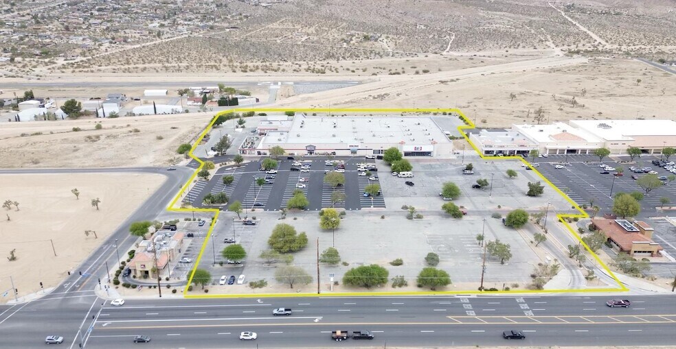 57980 Twentynine Palms Hwy, Yucca Valley, CA à vendre - Photo de l’immeuble – Image 1 sur 22