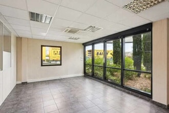 Bureau dans Saint-Priest à louer Photo intérieure– Image 1 sur 6