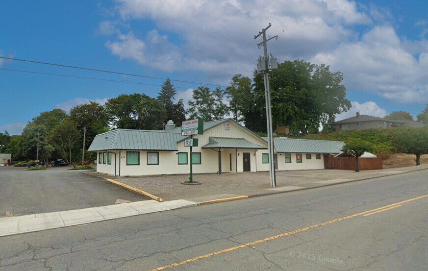 325 Main St, Dallas, OR à vendre - Photo de l’immeuble – Image 2 sur 16
