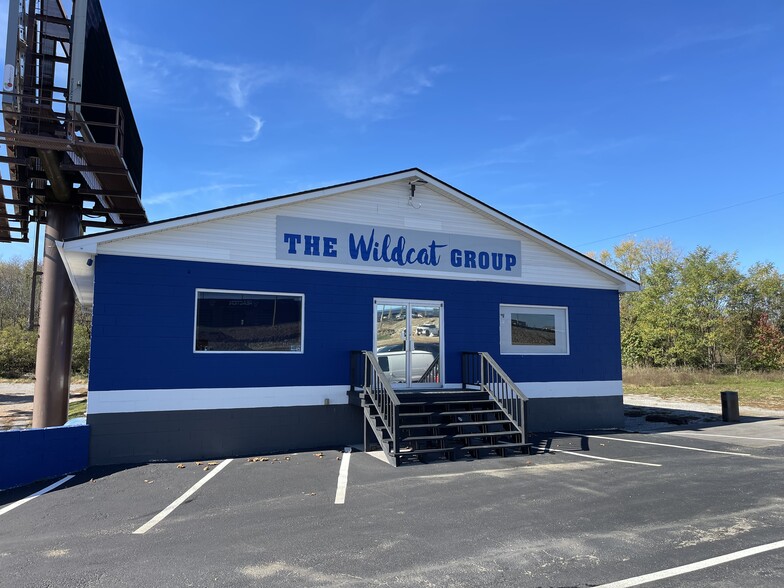 3055 Lexington Rd, Nicholasville, KY à louer - Photo de l’immeuble – Image 1 sur 7