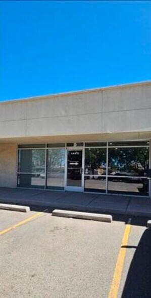 136 Washington SE, Albuquerque, NM à vendre - Photo de l’immeuble – Image 2 sur 15