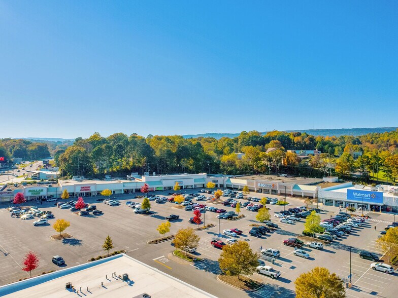3903-3975 Hixson Pike, Chattanooga, TN à louer - Photo de l’immeuble – Image 1 sur 8