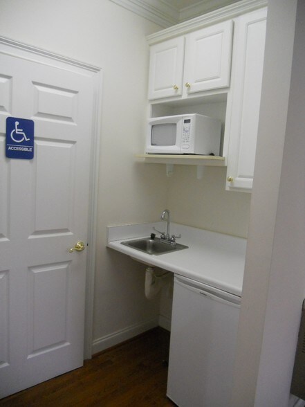 1301 Shiloh Rd, Kennesaw, GA à louer - Photo de l’immeuble – Image 3 sur 18