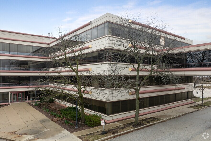 1411 Lake Cook Rd, Deerfield, IL à vendre - Photo de l’immeuble – Image 2 sur 7