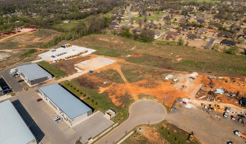 162 Grading Ln, Cave Springs, AR à louer - Photo de la construction – Image 3 sur 8