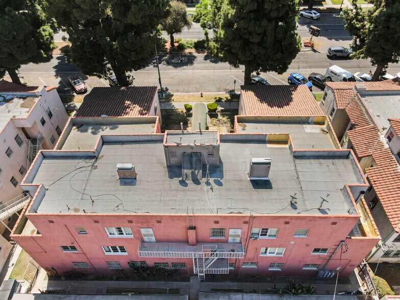 4261 Leimert Blvd, Los Angeles, CA à vendre - Photo de l’immeuble – Image 2 sur 46