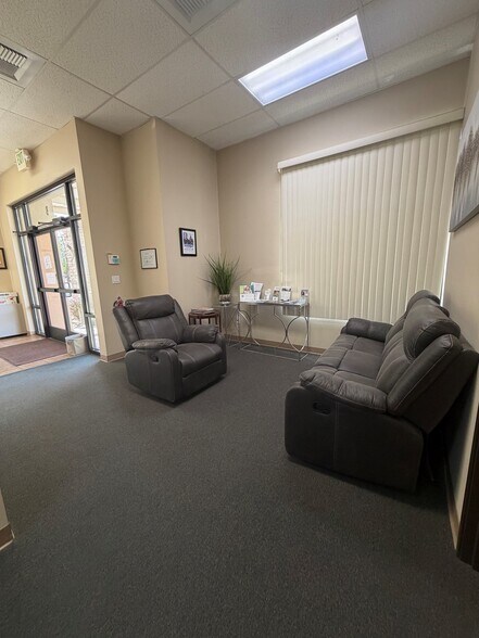 10655 Professional Circle Dr, Reno, NV à louer - Photo de l’immeuble – Image 3 sur 8