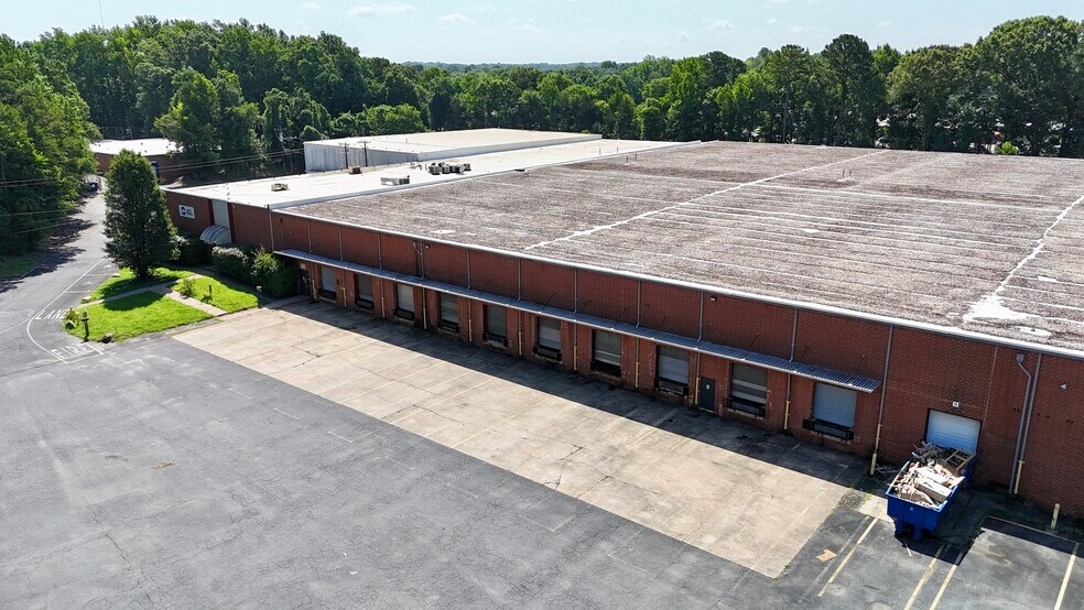 5710 Old Concord Rd, Charlotte, NC à vendre - Photo de l’immeuble – Image 2 sur 7